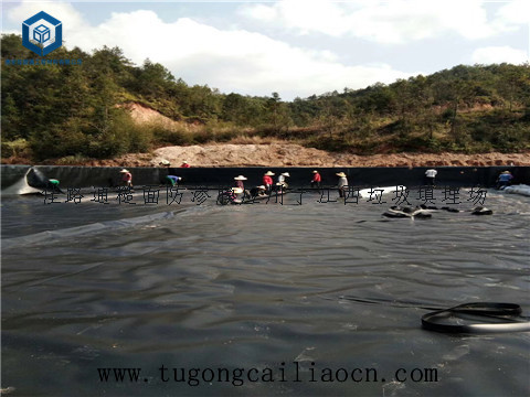 糙面防滲膜用于江西垃圾場(chǎng)